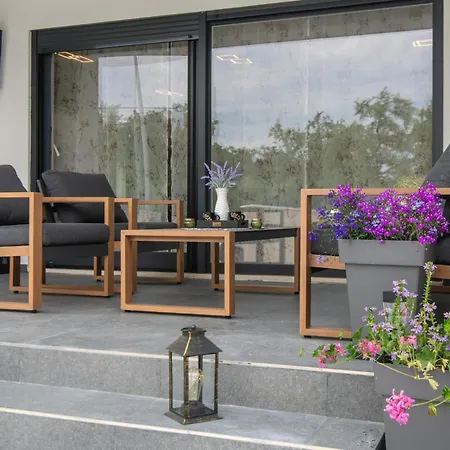 Appartement Lovely In With Wifi